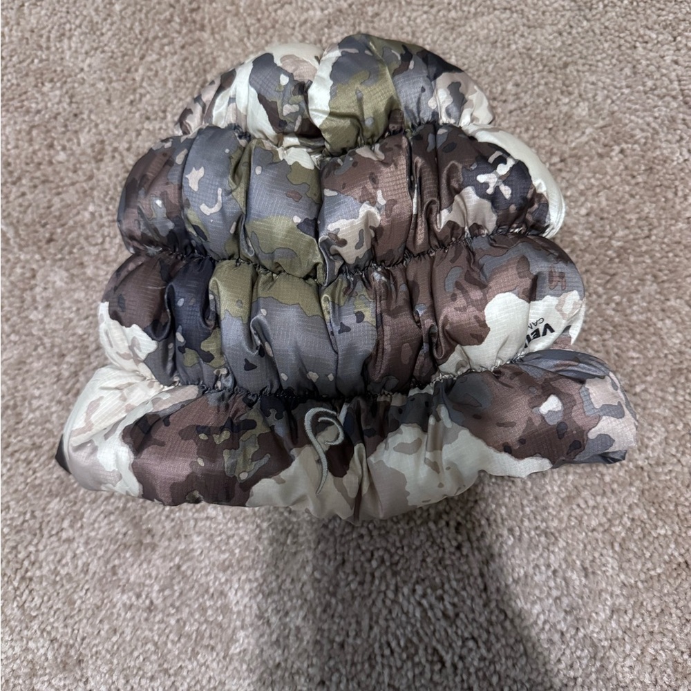 Prois Callaid Down Beanie